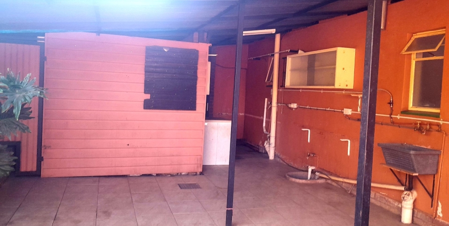 3 Bedroom Property for Sale in Mountain View Gauteng