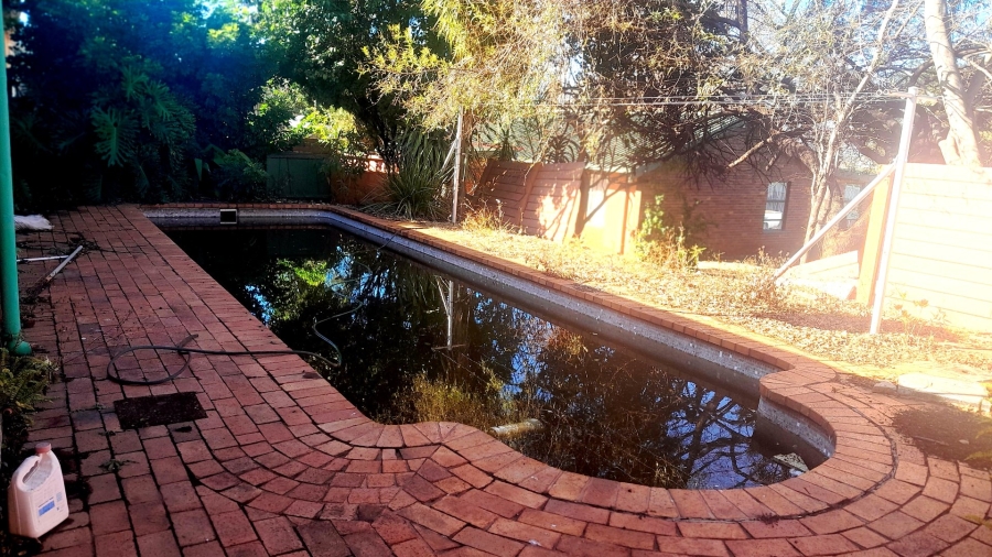 3 Bedroom Property for Sale in Mountain View Gauteng
