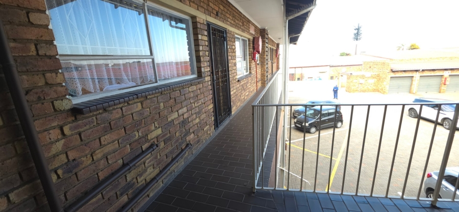 2 Bedroom Property for Sale in Albemarle Ext 1 Gauteng
