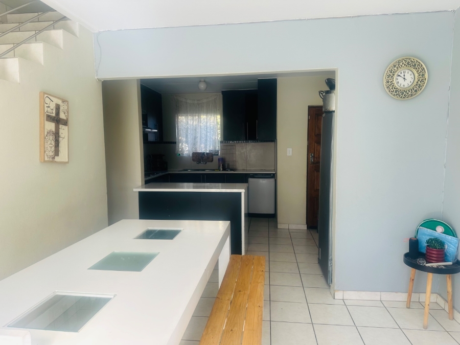 To Let 3 Bedroom Property for Rent in Cosmo City Gauteng