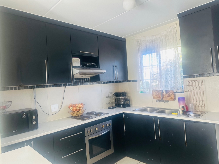 To Let 3 Bedroom Property for Rent in Cosmo City Gauteng