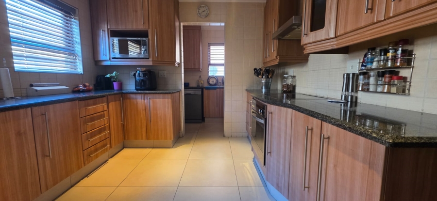 4 Bedroom Property for Sale in Bartlett Gauteng