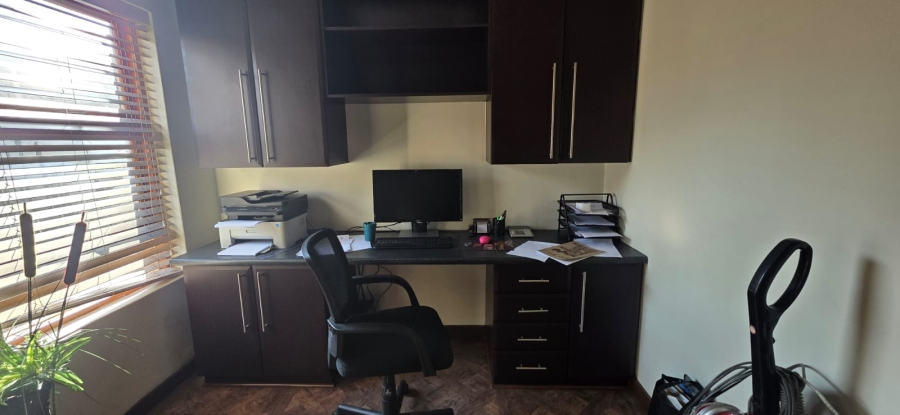 4 Bedroom Property for Sale in Bartlett Gauteng