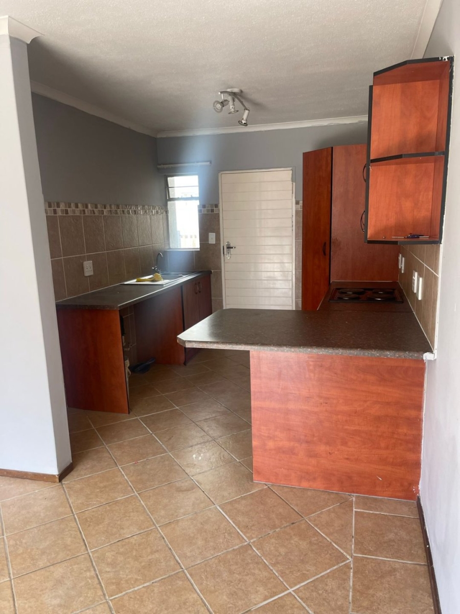 2 Bedroom Property for Sale in Montana Tuine Gauteng