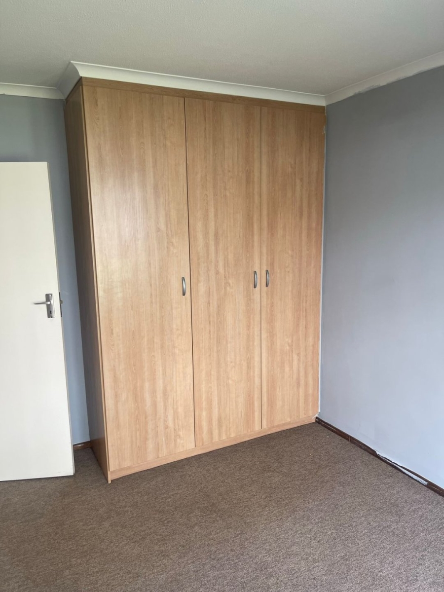 2 Bedroom Property for Sale in Montana Tuine Gauteng