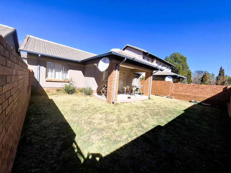To Let 3 Bedroom Property for Rent in Mooikloof Ridge Gauteng