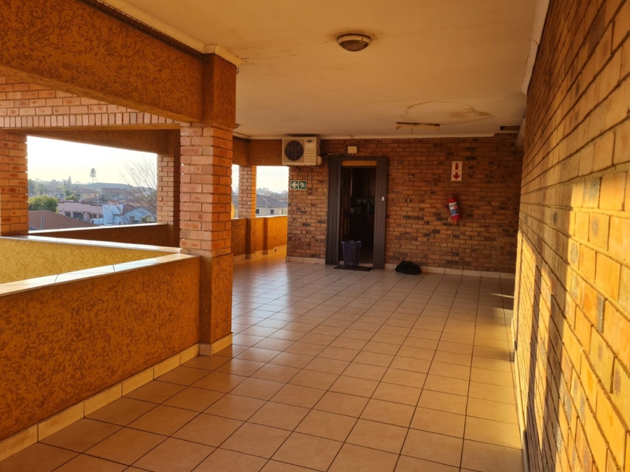 To Let 3 Bedroom Property for Rent in Lenasia Ext 1 Gauteng