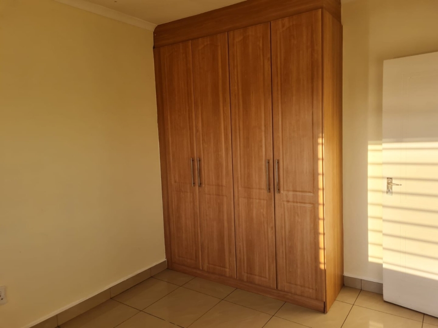 To Let 3 Bedroom Property for Rent in Lenasia Ext 1 Gauteng