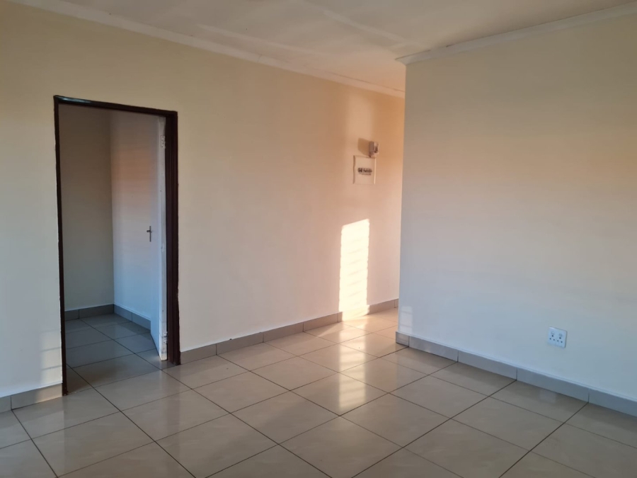 To Let 3 Bedroom Property for Rent in Lenasia Ext 1 Gauteng
