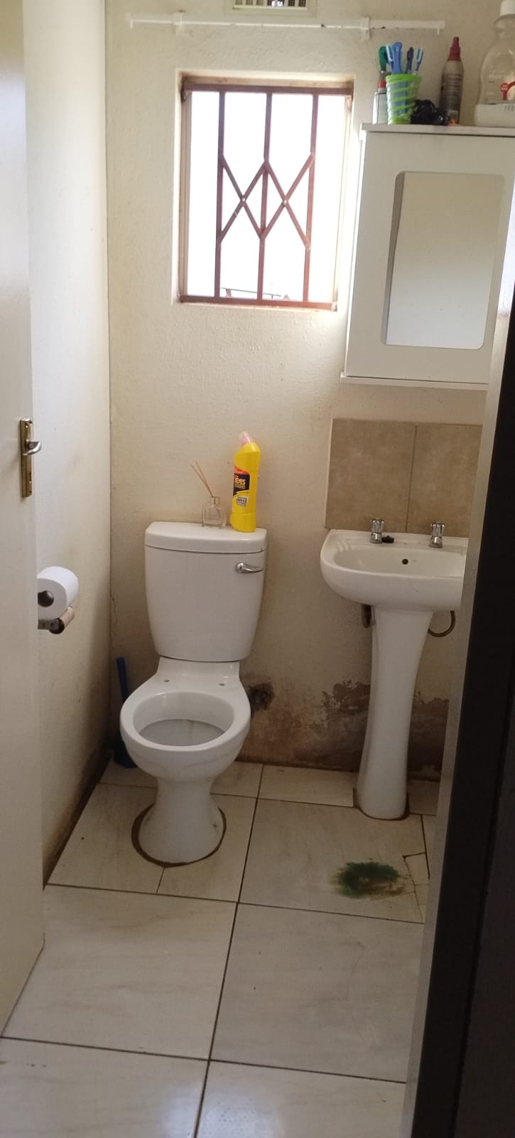 3 Bedroom Property for Sale in Glenway Estate Gauteng