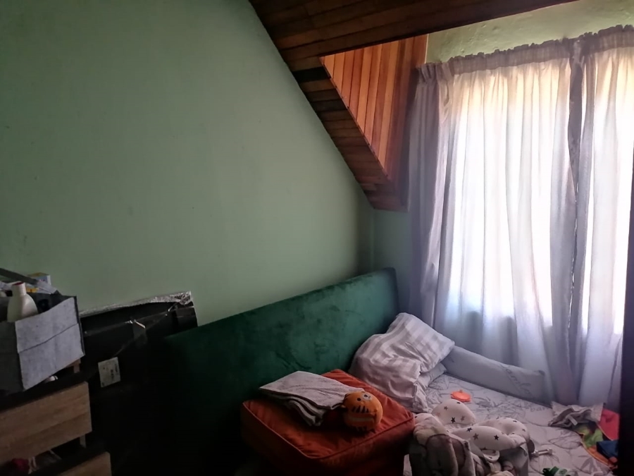 4 Bedroom Property for Sale in Glen Austin Gauteng