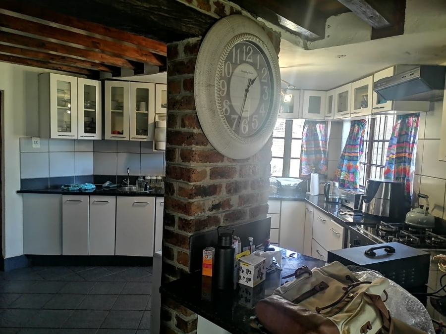4 Bedroom Property for Sale in Glen Austin Gauteng