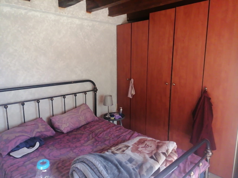 4 Bedroom Property for Sale in Glen Austin Gauteng