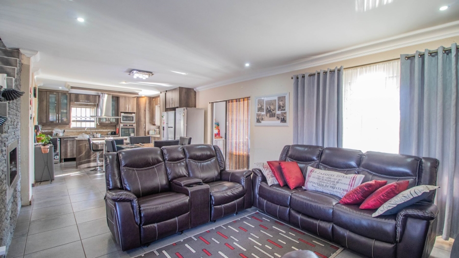 3 Bedroom Property for Sale in Pomona Gauteng