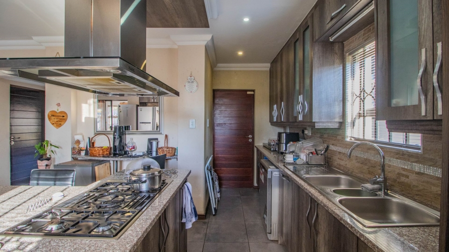 3 Bedroom Property for Sale in Pomona Gauteng
