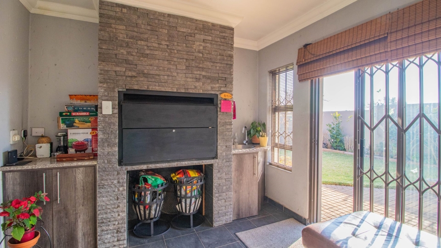 3 Bedroom Property for Sale in Pomona Gauteng