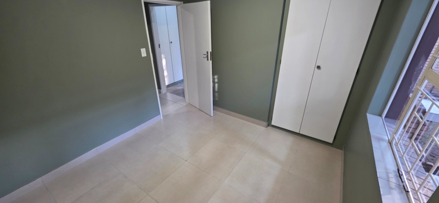2 Bedroom Property for Sale in Amberfield Crest Estate Gauteng