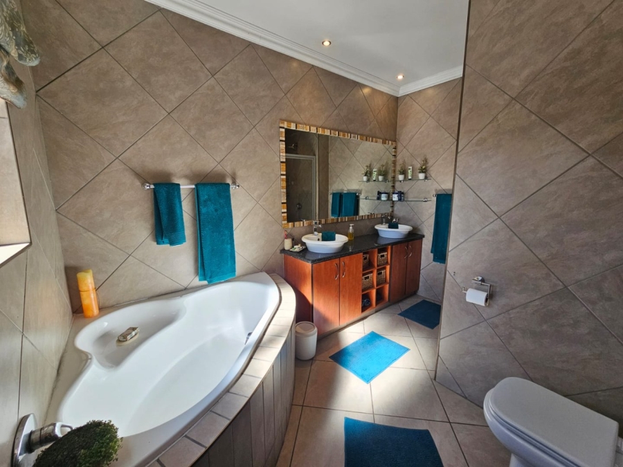 3 Bedroom Property for Sale in Willow Acres Gauteng