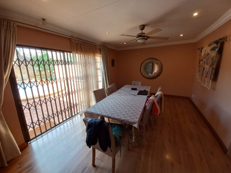 4 Bedroom Property for Sale in Eldoraigne Gauteng