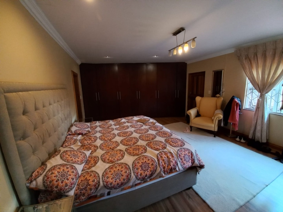 4 Bedroom Property for Sale in Eldoraigne Gauteng