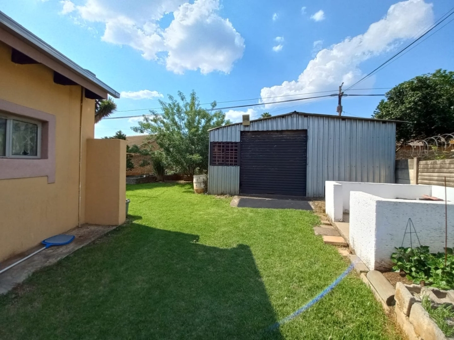 4 Bedroom Property for Sale in Eldoraigne Gauteng