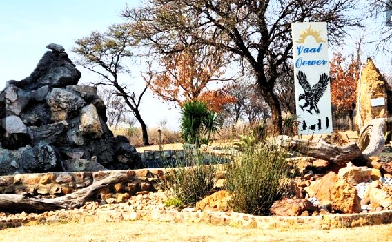  Bedroom Property for Sale in Vaaloewer Gauteng