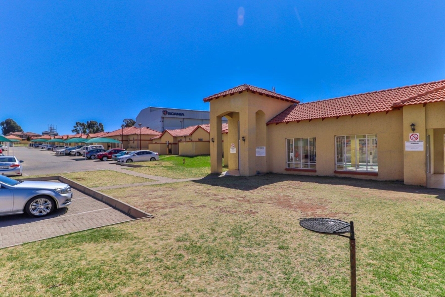 1 Bedroom Property for Sale in Ormonde Gauteng