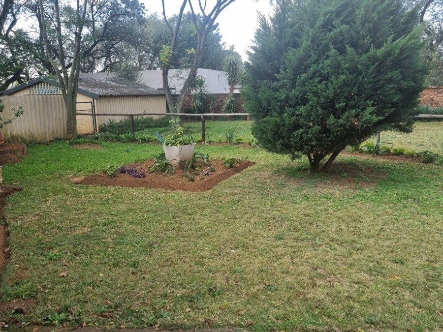 To Let 1 Bedroom Property for Rent in Norton Home Estate AH Gauteng