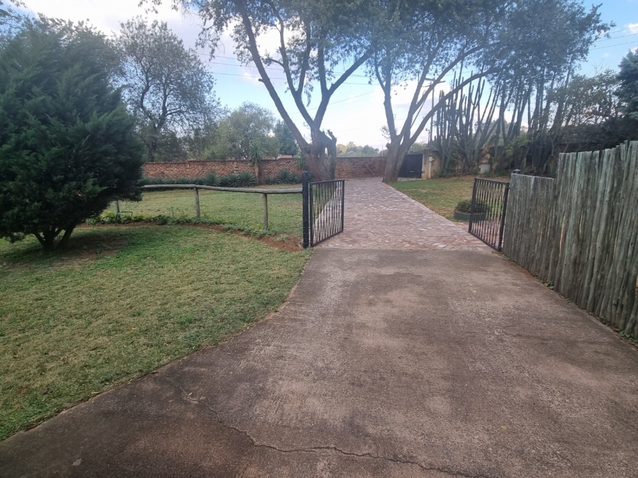 To Let 1 Bedroom Property for Rent in Norton Home Estate AH Gauteng