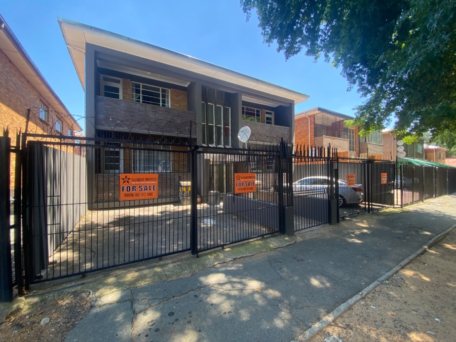 To Let 2 Bedroom Property for Rent in Forest Hill Gauteng