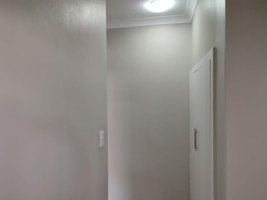 To Let 2 Bedroom Property for Rent in Forest Hill Gauteng