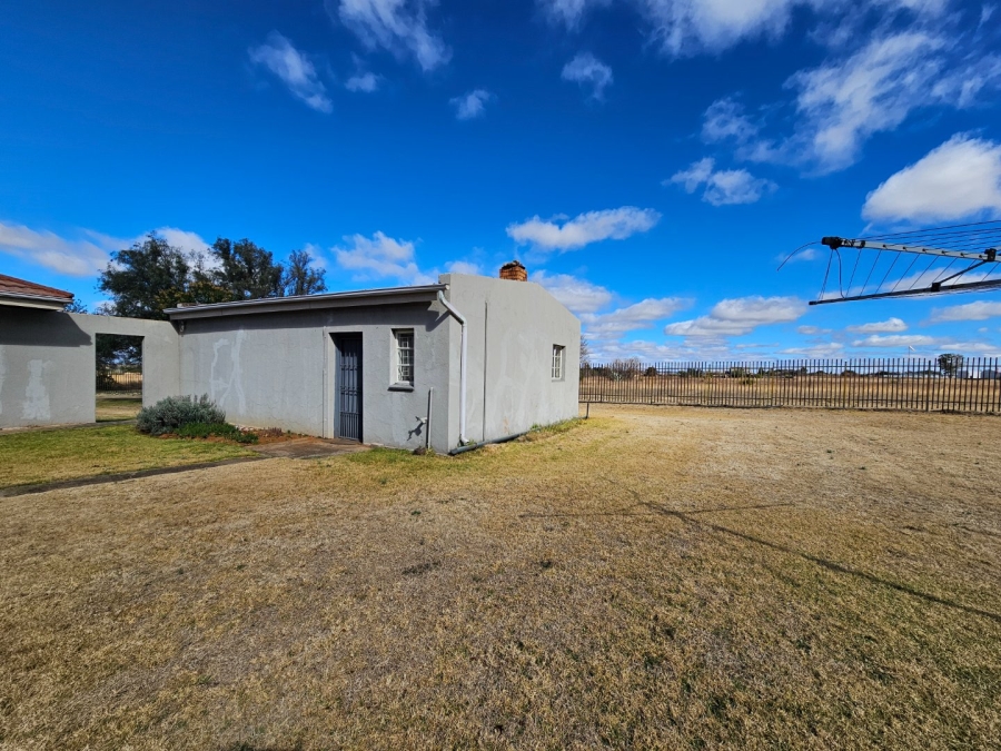 4 Bedroom Property for Sale in Roodia Gauteng
