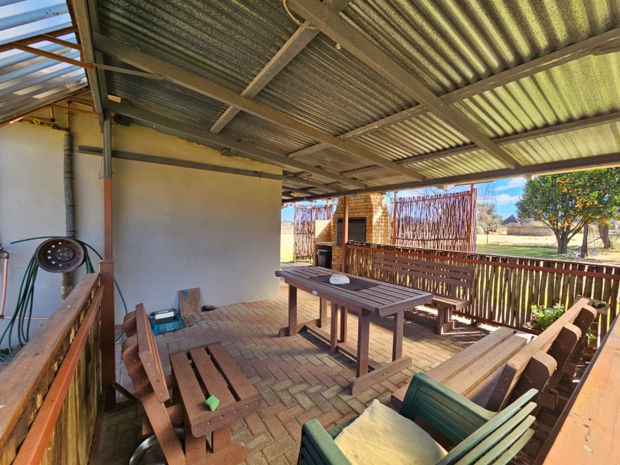 4 Bedroom Property for Sale in Roodia Gauteng