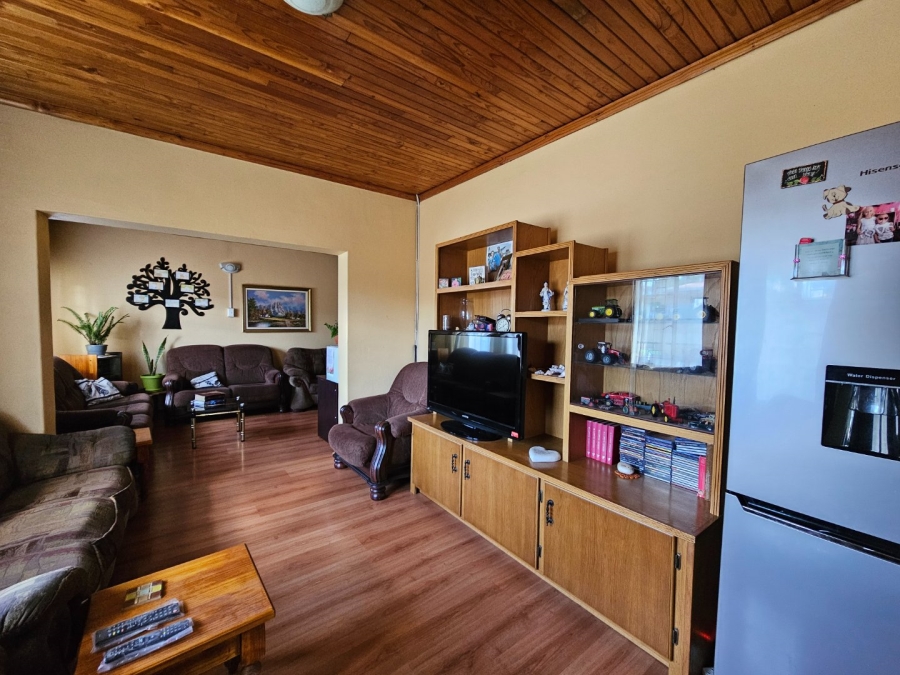 4 Bedroom Property for Sale in Roodia Gauteng