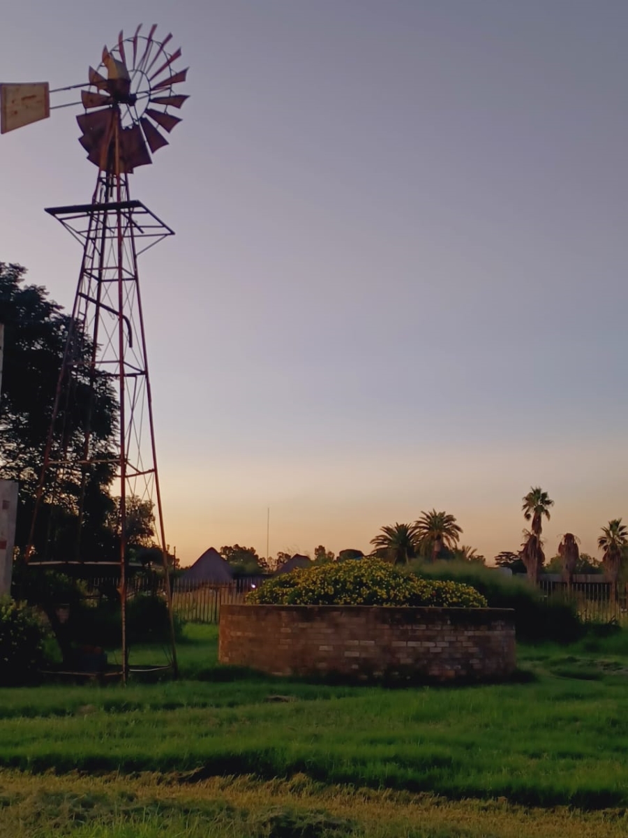 4 Bedroom Property for Sale in Roodia Gauteng