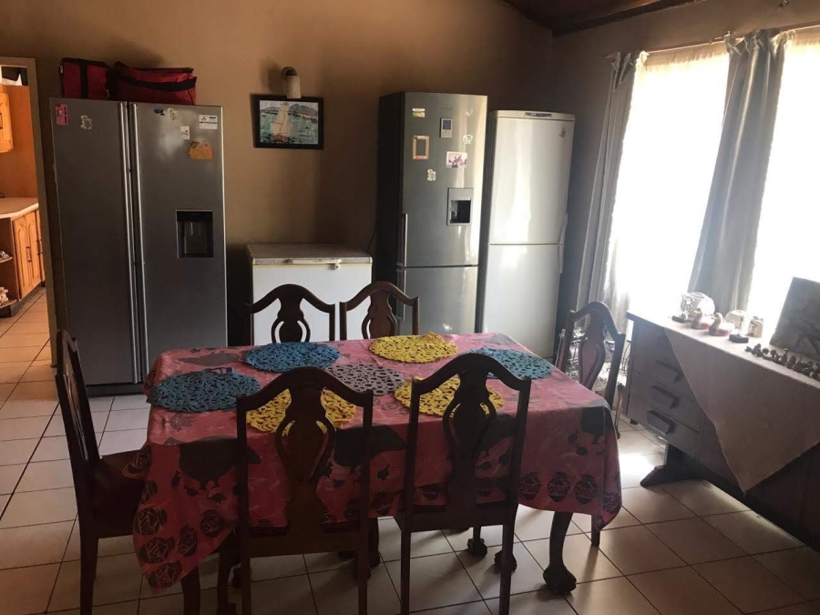 4 Bedroom Property for Sale in Roodia Gauteng