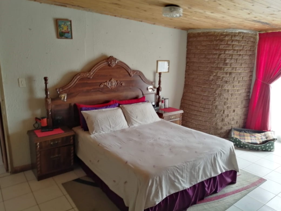 4 Bedroom Property for Sale in Roodia Gauteng