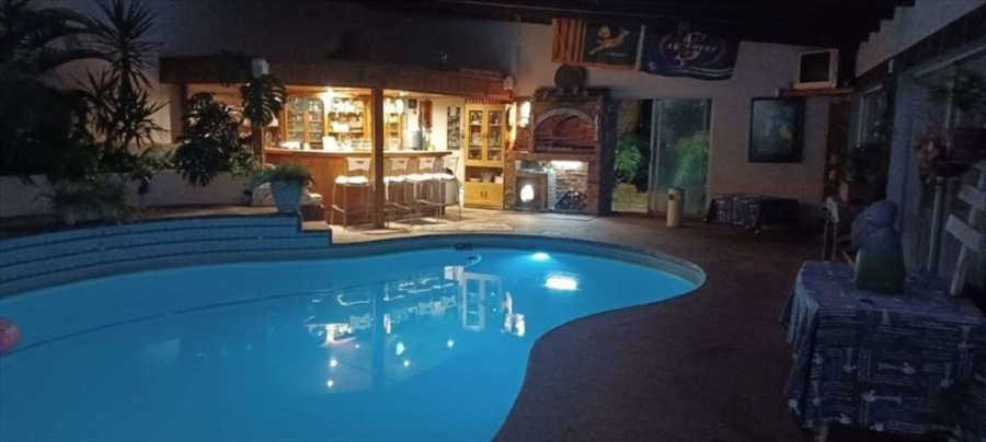 5 Bedroom Property for Sale in Van Riebeeck Park Gauteng