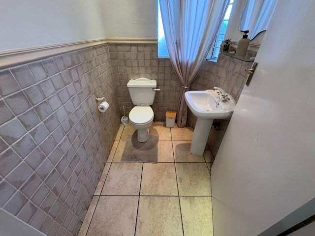 5 Bedroom Property for Sale in Van Riebeeck Park Gauteng