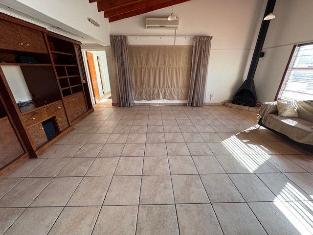 5 Bedroom Property for Sale in Van Riebeeck Park Gauteng