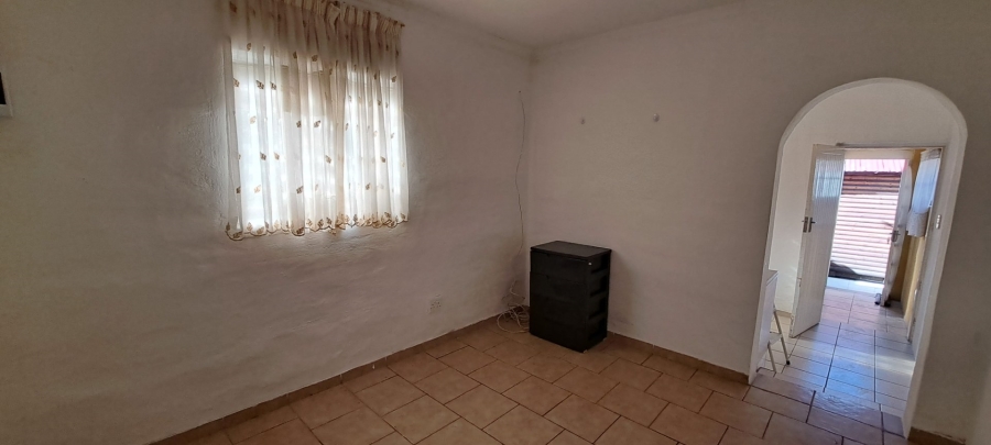 To Let 1 Bedroom Property for Rent in Edenvale Central Gauteng