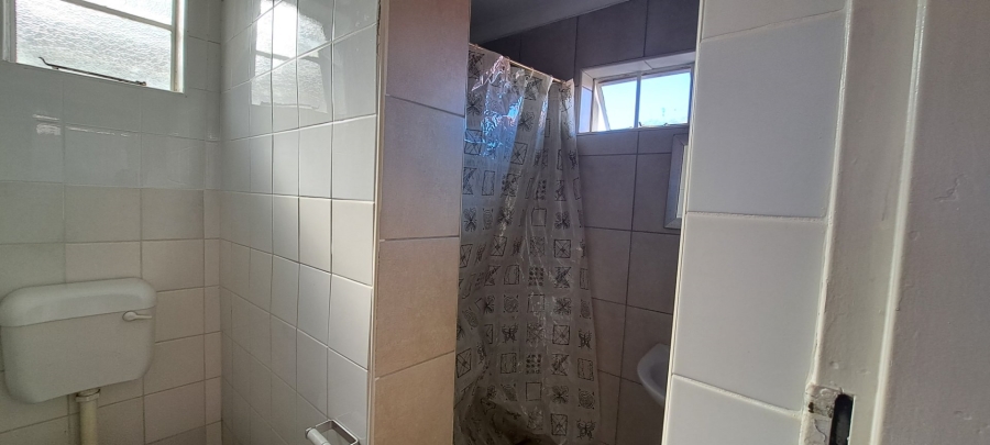 To Let 1 Bedroom Property for Rent in Edenvale Central Gauteng