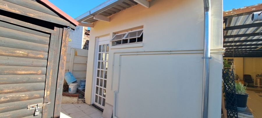 To Let 1 Bedroom Property for Rent in Edenvale Central Gauteng