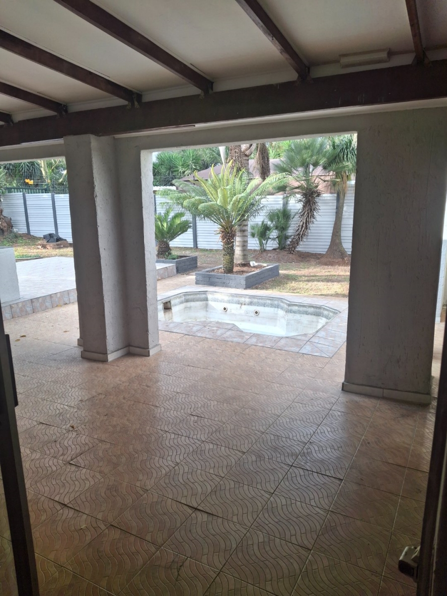  Bedroom Property for Sale in Wychwood Gauteng