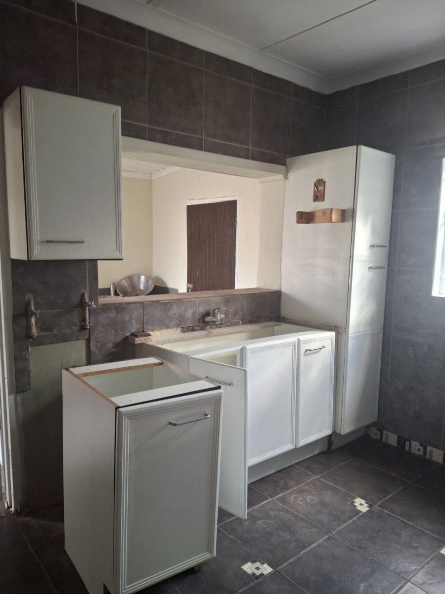  Bedroom Property for Sale in Wychwood Gauteng