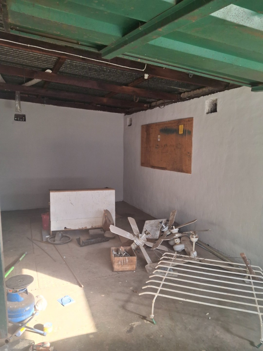  Bedroom Property for Sale in Wychwood Gauteng