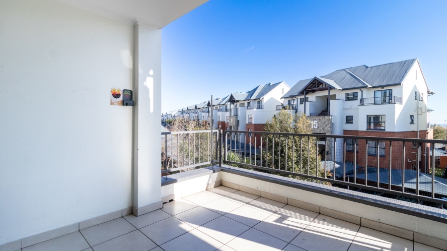 2 Bedroom Property for Sale in Greenstone Crest Gauteng