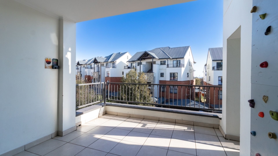 2 Bedroom Property for Sale in Greenstone Crest Gauteng