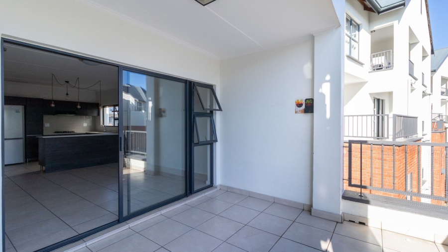 2 Bedroom Property for Sale in Greenstone Crest Gauteng