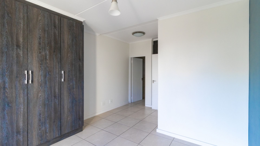 2 Bedroom Property for Sale in Greenstone Crest Gauteng